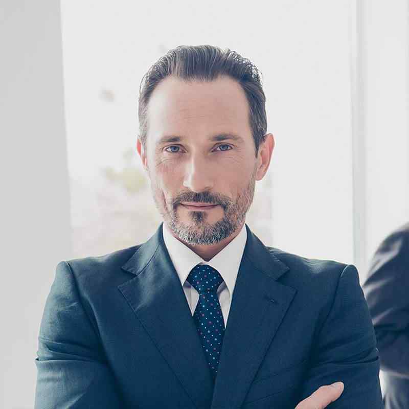 https://anwalt1.musterwebsite.eu/wp-content/uploads/2019/04/img-people-06.jpg